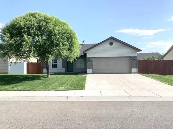 909 22nd Ave E, Jerome, ID 83338