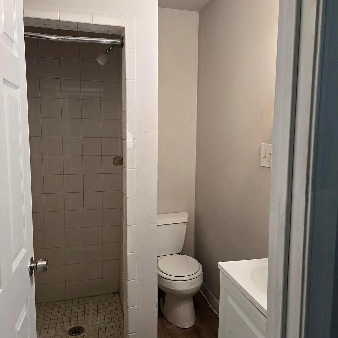 1 bed, 1.0 bath, 2252 sqft, $1,000 — Photo 3