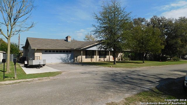1st image of 114 Creekview Dr