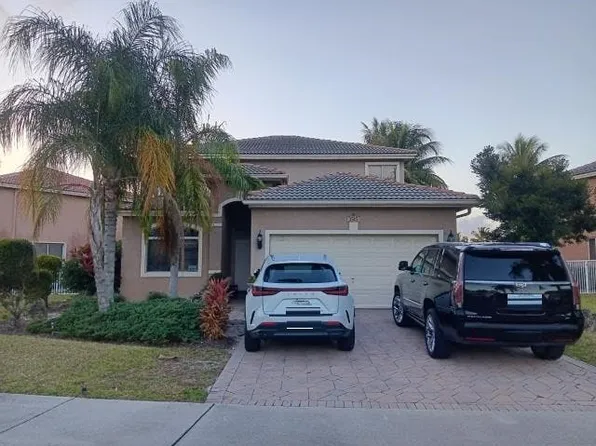 3745 Woodfield Ct, Coconut Creek, FL 33073