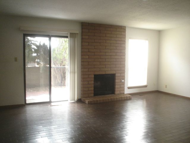 Living Room w/Fireplace