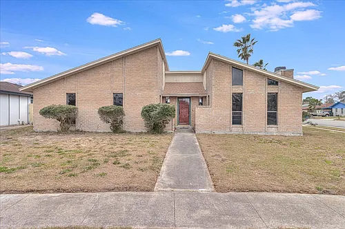 985 Crossbill St Photo 1