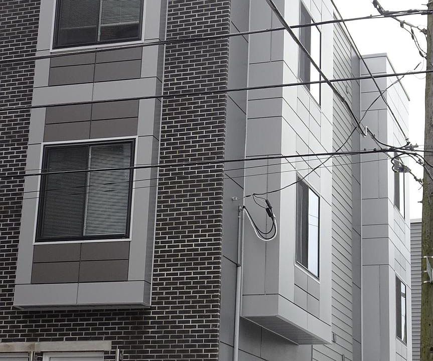 1st image of 2443 Jasper St #B