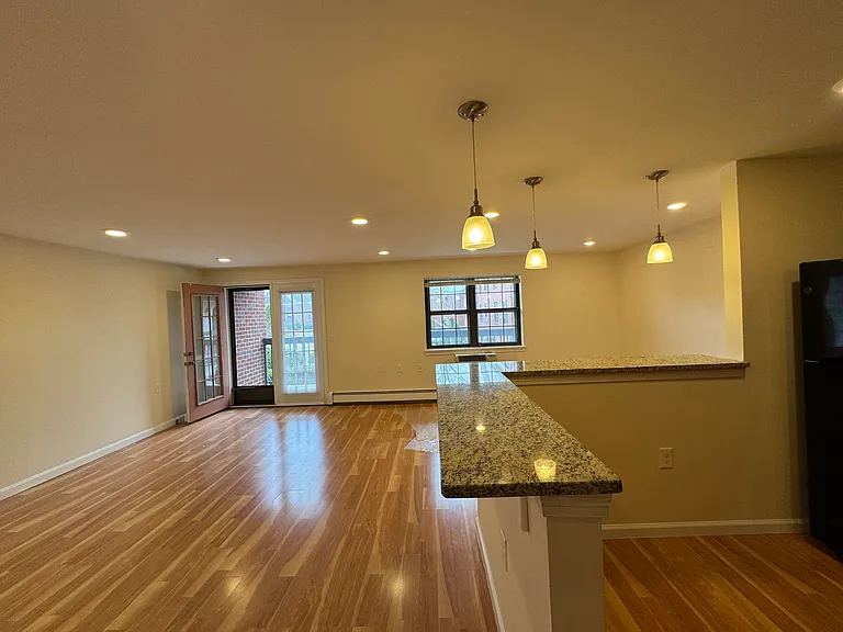 751 Highland Ave — Photo 30