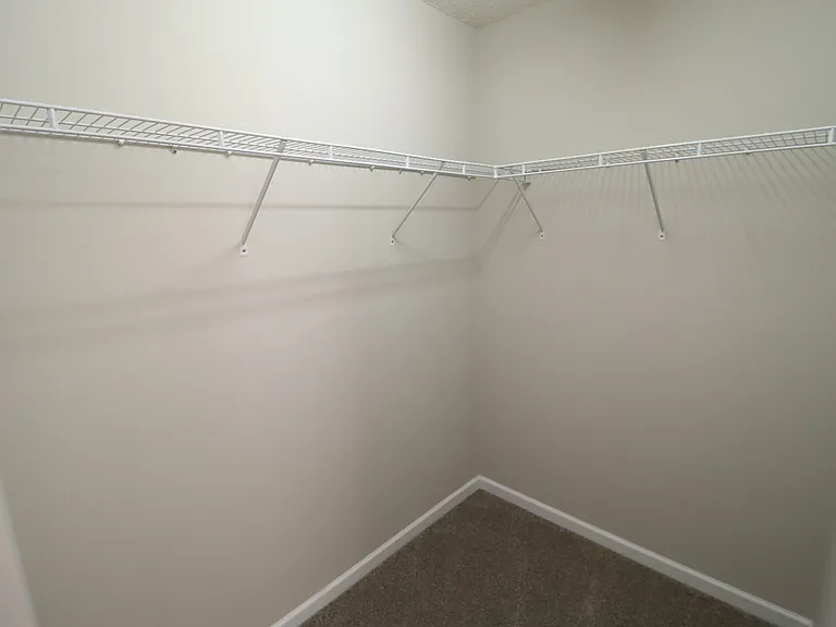 110 Fanwood Ct — Photo 34