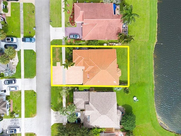 9505 Aegean Dr — Photo 48