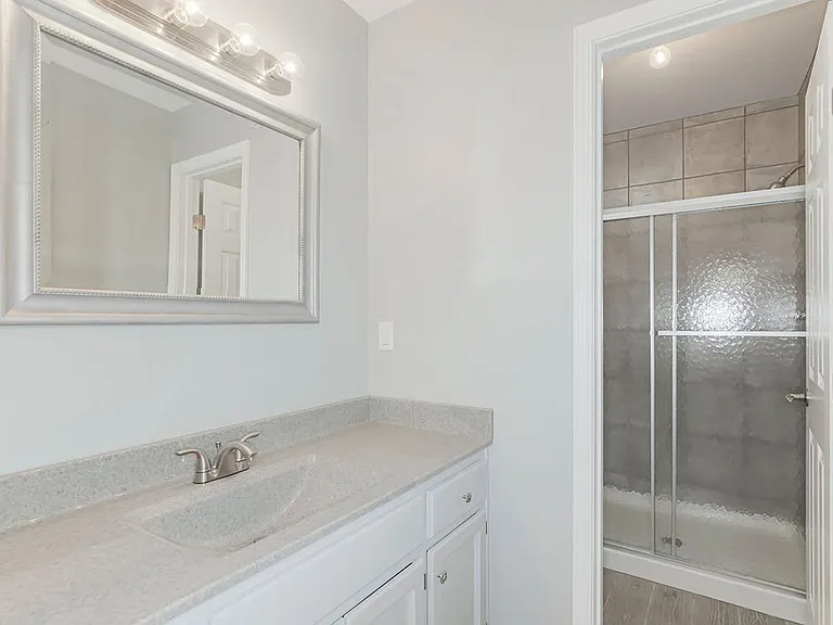 721 SE Redwood Ln — Photo 16