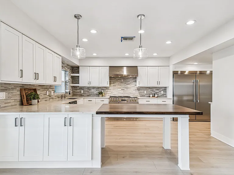 24 Adalia Ave — Photo 27