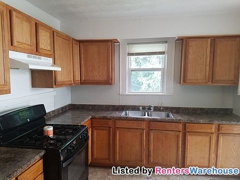 5th image of 1904 Evergreen Pl