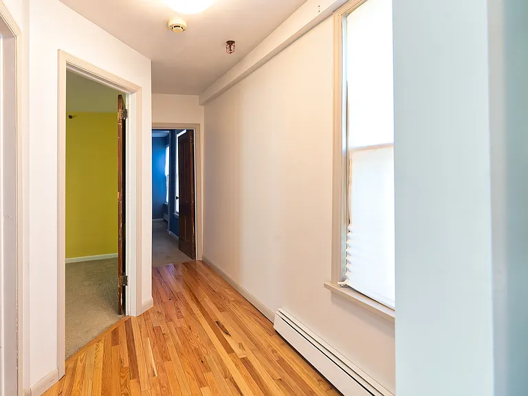 129 Green St #2 — Photo 7