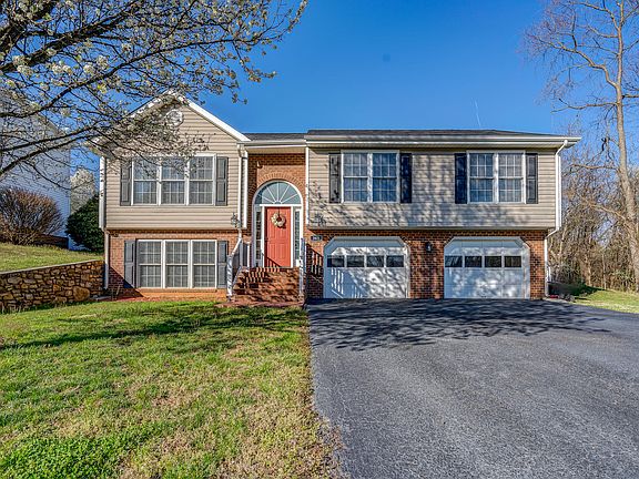 5th image of 361 Spring Grove Dr