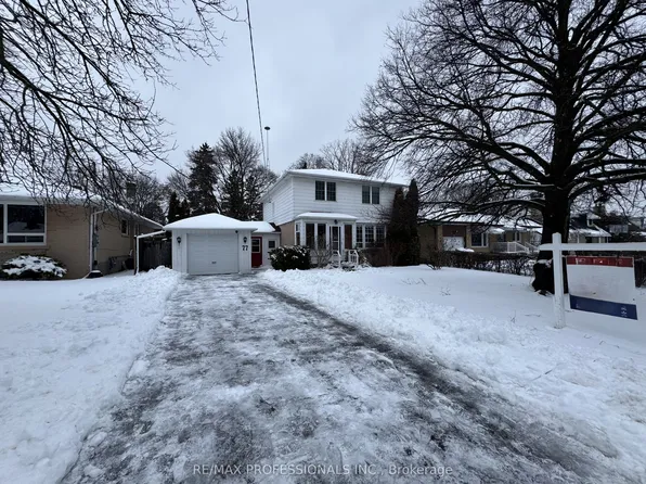 77 Bedford Park Ave, Richmond Hill, ON L4C 2N9