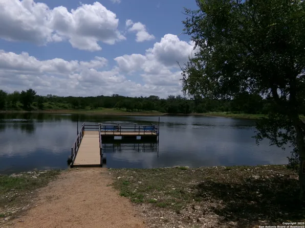 1881 Grand Oaks LOT 106, Hondo, TX 78861