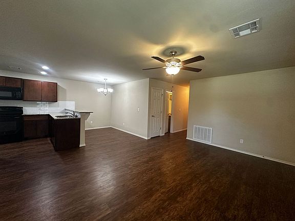 5th image of 785 SW 13th St