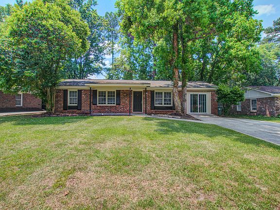 3rd image of 103 Water Oak Dr