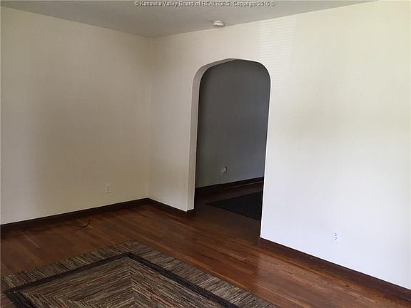 2nd image of 921 Overlook Way