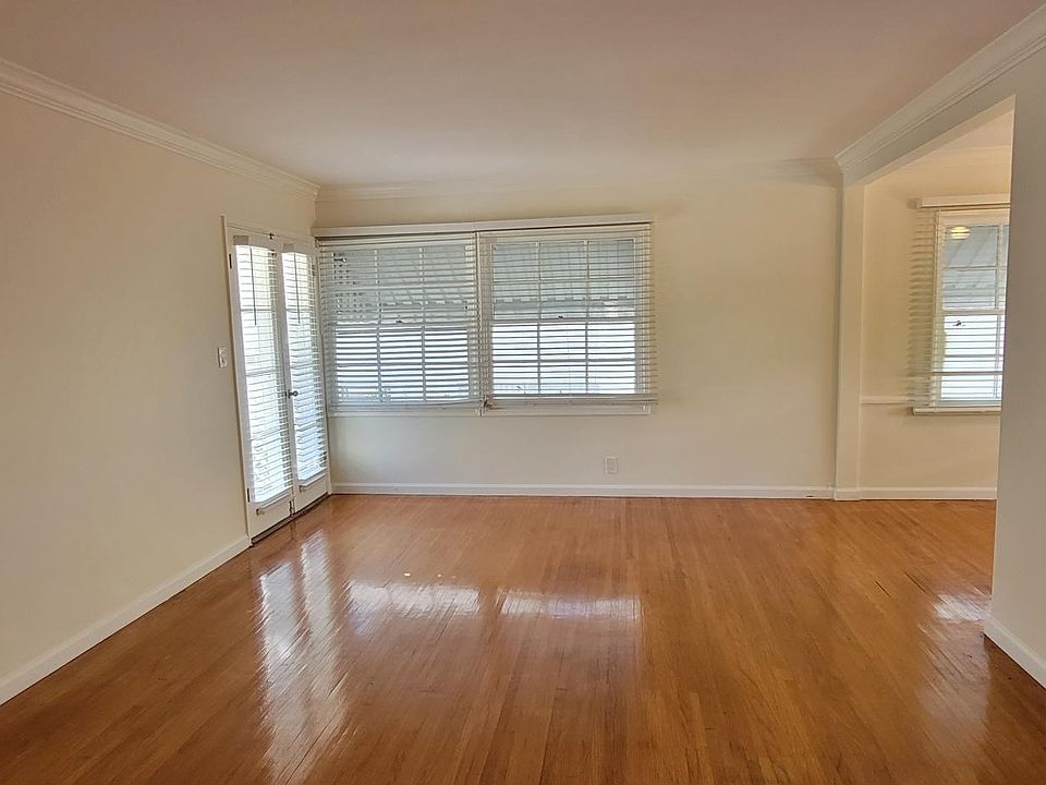 1st image of 1839 Thayer Ave #1841-1/2