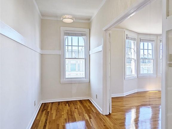 4th image of 1895 Jackson St APT 706
