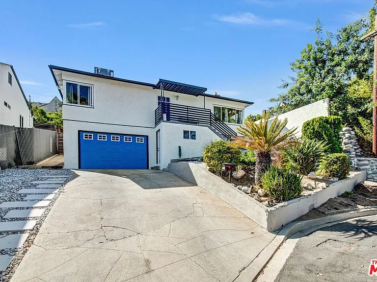 5183 Maison Ave — Photo 1