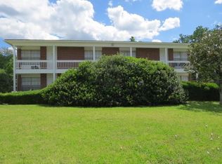 1917 20th St #3, Huntsville, TX 77340