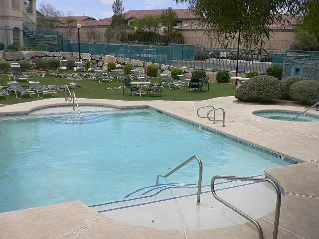 2291 W Horizon Ridge Pkwy #13275 — Photo 2
