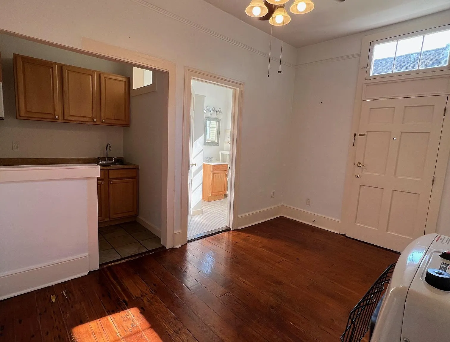1 bed, 450 sqft, $1,075 — Photo 3
