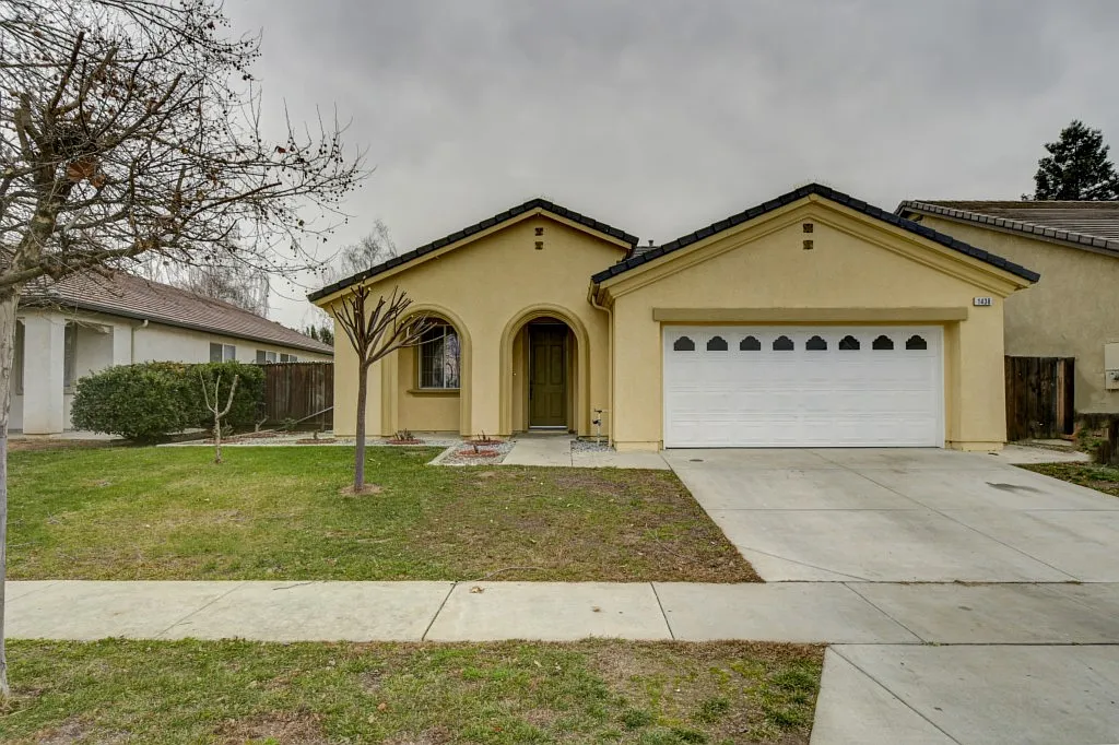 1438 Jodi Dr photo 1
