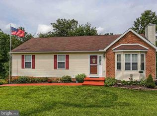 223 Cool Spring Ln, Stewartstown, PA 17363