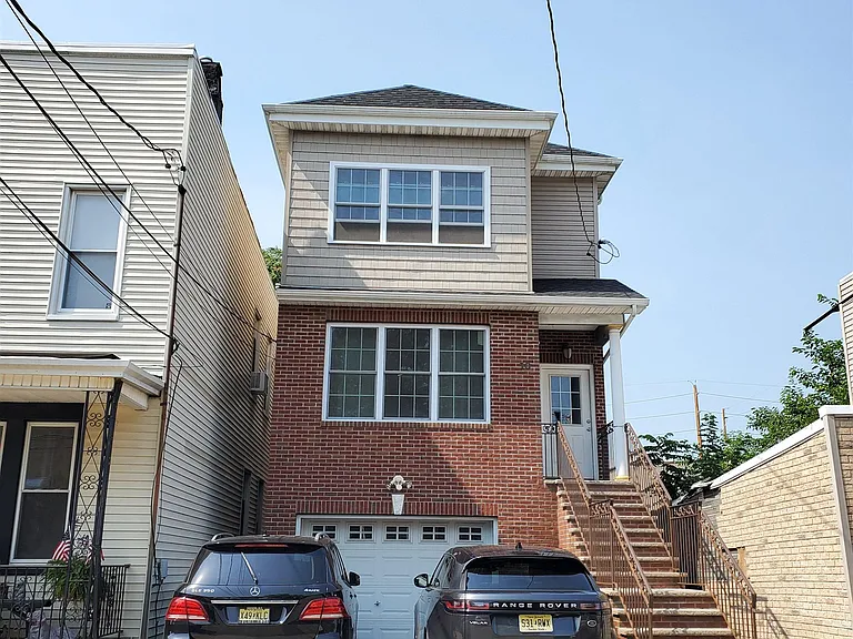 10 Mechanic St #2 — Photo 8
