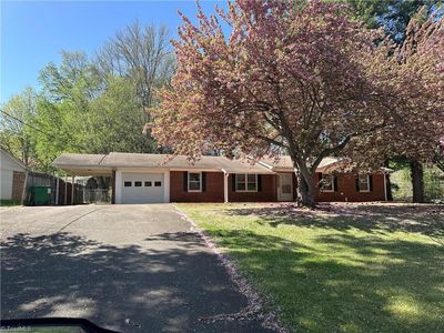 112 Hickory Ln, King, NC, 27021