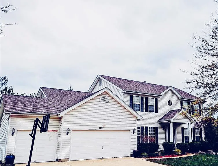 426 Remington Place Dr — Photo 1