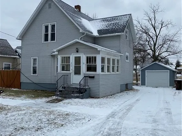 215 S Pleasant St, Montpelier, OH 43543