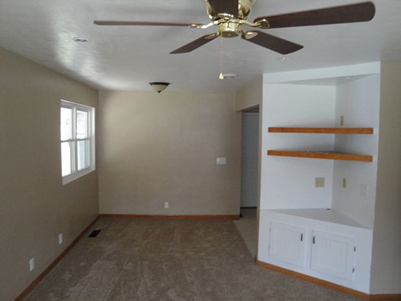 5th image of 51 Rockford Dr