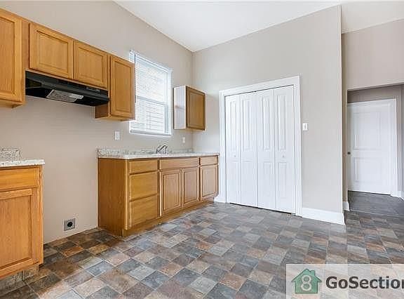5th image of 1721 France St