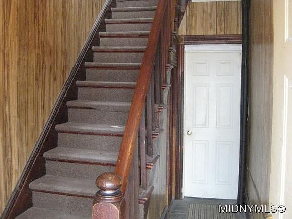 3rd image of 5 Wolf St