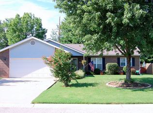 42 Paulette Dr, Belleville, IL 62226