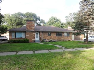 27 Celia St SW, Wyoming, MI 49548