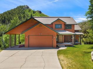 30390 Coyote Run Ct, Oak Creek, CO 80467