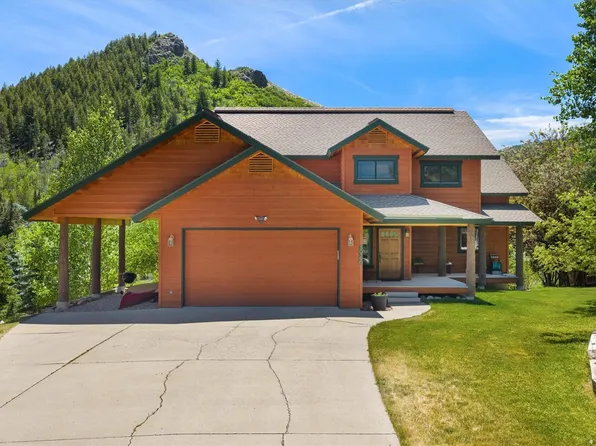 30390 Coyote Run Court, Oak Creek, CO 80467