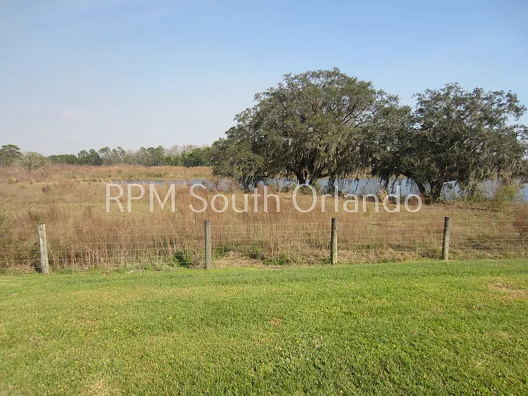 1679 Bay Breeze Dr — Photo 16