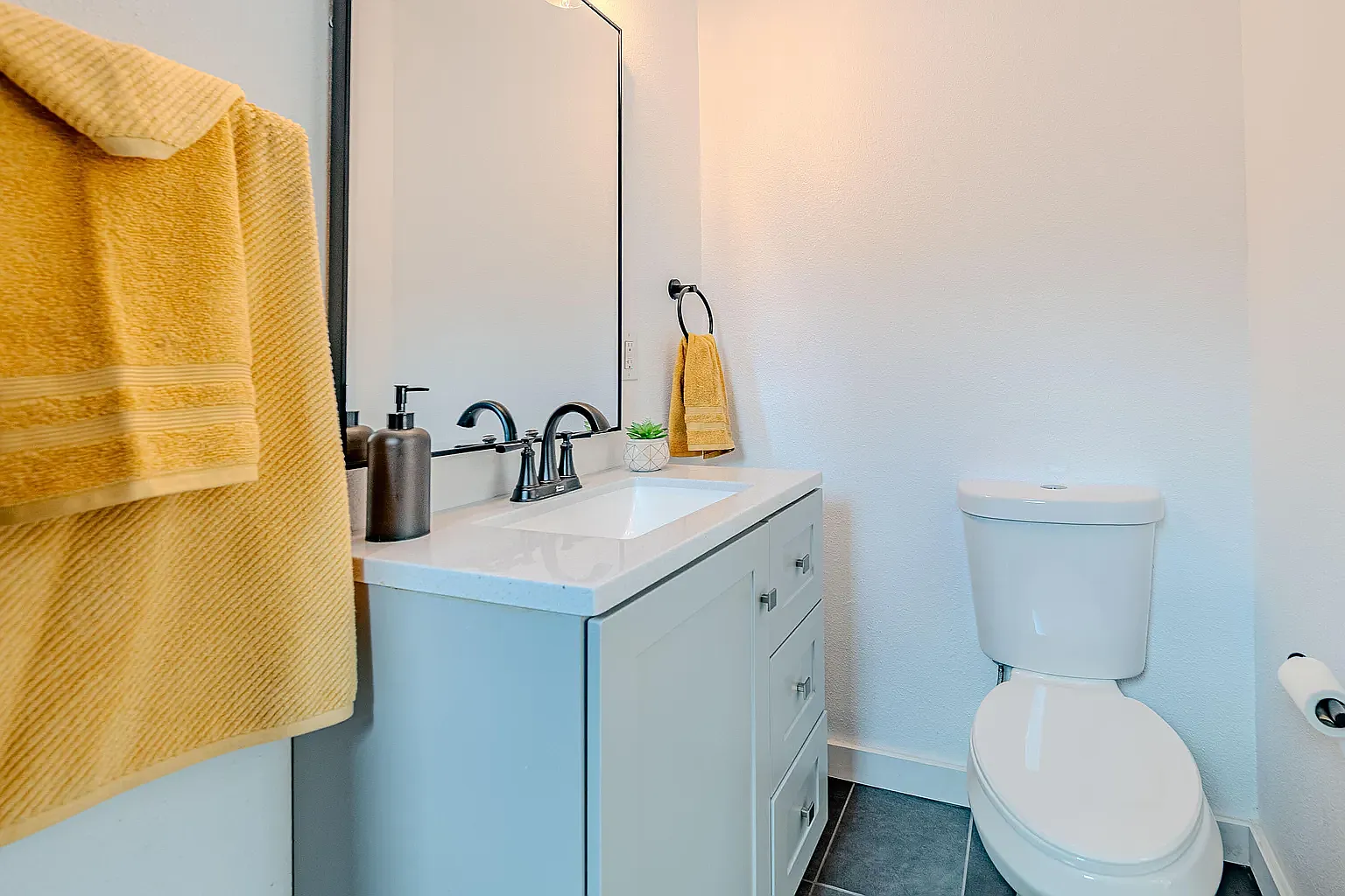 1 bed, 1249 sqft, $1,050 — Photo 4