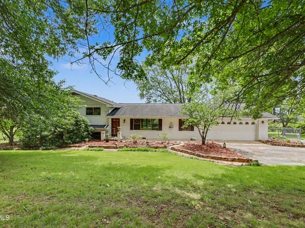 1417 Upland Ave, Greeneville, TN 37743
