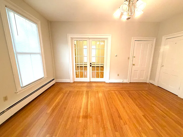 140 Lawrence St #1 — Photo 11