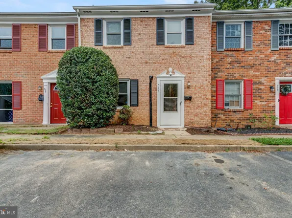 513 Olde Greenwich Cir, Fredericksburg, VA 22408