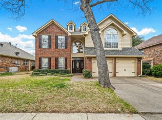 3205 Oleander Ct, Bedford, TX 76021
