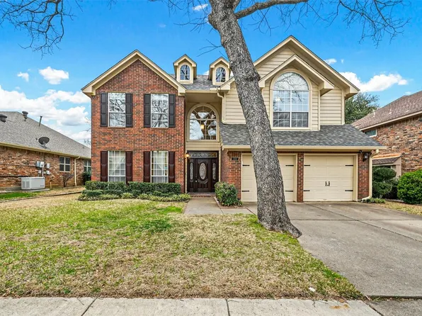 3205 Oleander Ct, Bedford, TX 76021