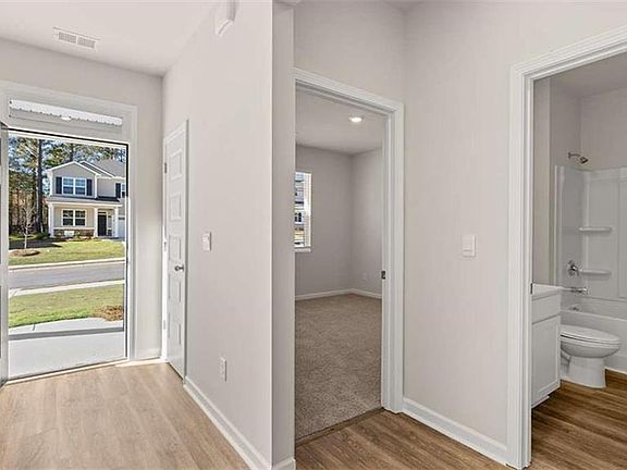 5th image of 310 Friendship Oak Way