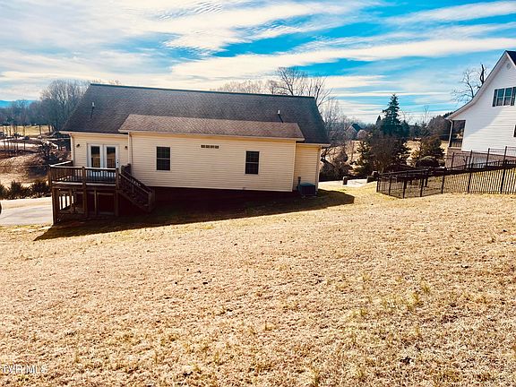 5th image of 400 Highland Church Rd