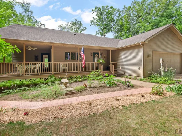 9949 Indian Trl, Montgomery, MI 49255