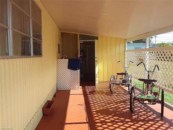 4th image of 218 Lamplighter Ln #218